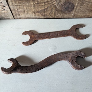 Two Vintage Rusted Double Ended Wrenches Vintage Tools