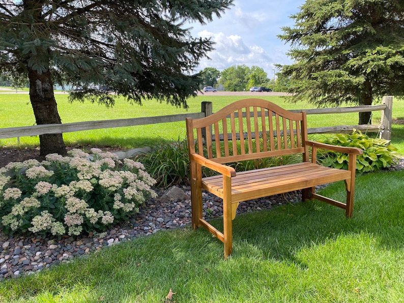 Acacia Wood Garden Bench, Patio Wise Classic Folding Bench, Wooden Outdoor Furniture, Rustic Farmhouse, Wood Park Bench by Patio Wise afbeelding 6