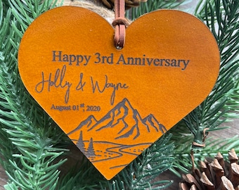 Personalized anniversary ornament both sides, 3rd anniversary gift, Leather anniversary, Heart-shaped Christmas ornaments, Personalized gift