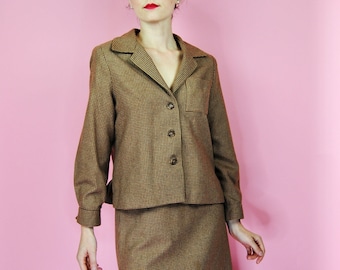 1970s Vintage Houndstooth Brown Skirt and Jacket Suit Set - Lg to Xl