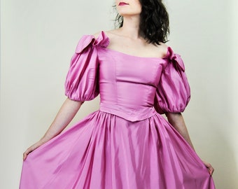 1960s Priscilla of Boston Pink Puffed Sleeve Formal Gown - XS to Sm