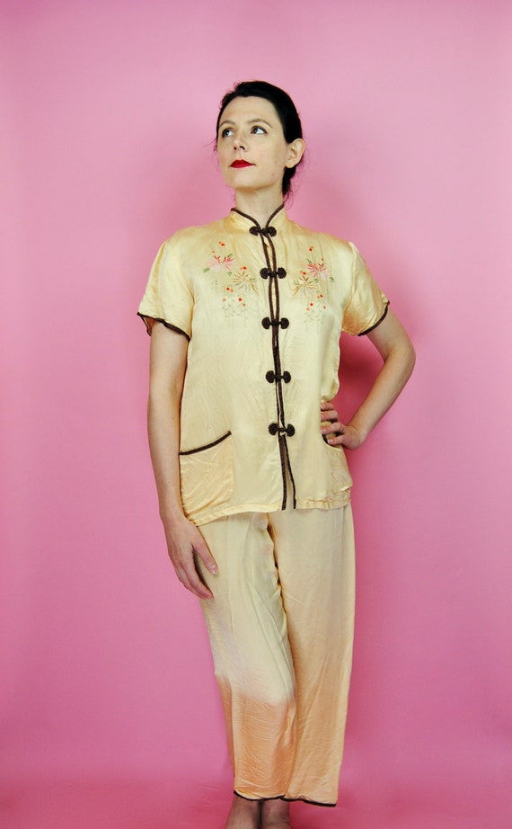 1980s Vintage Peach Silk Pajama Loungewear Set - S