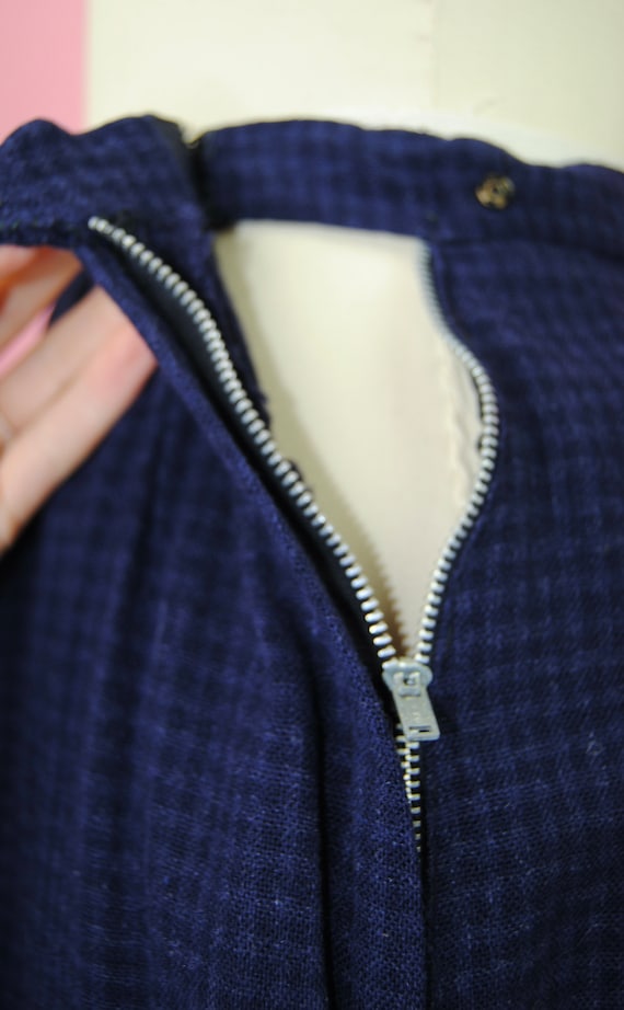 1940s Scottish Wool Country Life Navy Blue Skirt … - image 10