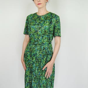 1960s Vintage Casual Maker Green Tone Abstract Print Summer Dress with Belt - Md to Lg