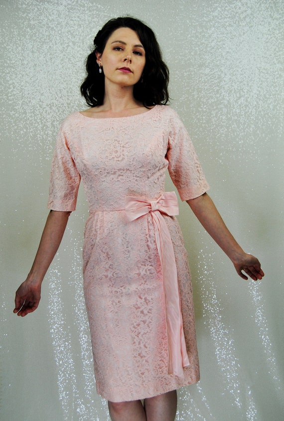 Late 1950s/ Early 1960s Pale Pink Lace Cocktail D… - image 3