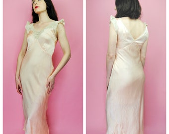 1940s Vintage Lace Peach Satin "Ro Jene" Bias Cut Night Gown Slip - Xs to Sm