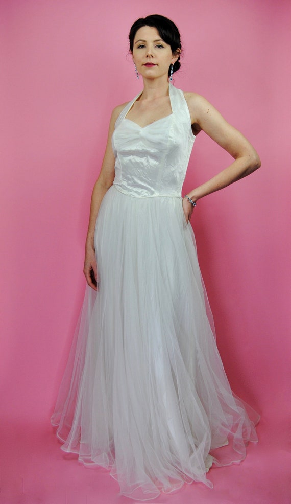Vintage 1950s Halter Summer Wedding Gown with Tul… - image 1