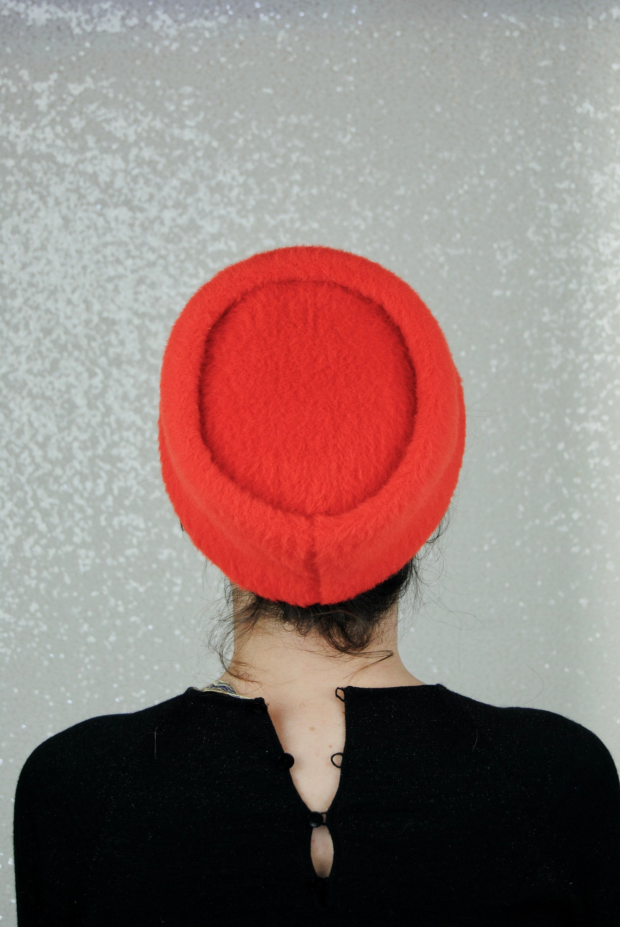 EUC Vintage Orange Faux Fur Hat 1960s Mod Winter Statement Hat Vintage Y2K Faux Fur Hat in Orange – Pop Sick Vintage main image 2