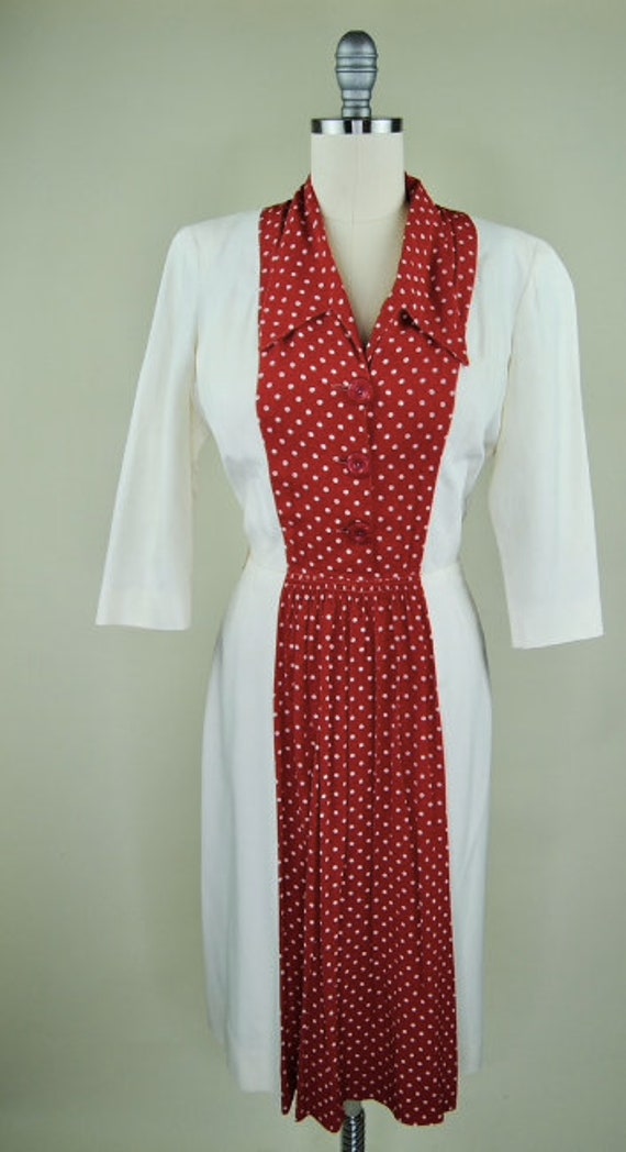1940s Vintage Unique Cream Day Dress with Red Pol… - image 3