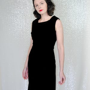 knee length dresses for ladies Lady Black Tie - Gale Gown - Sweetheart Crystal Beaded Prom Gown main image 0