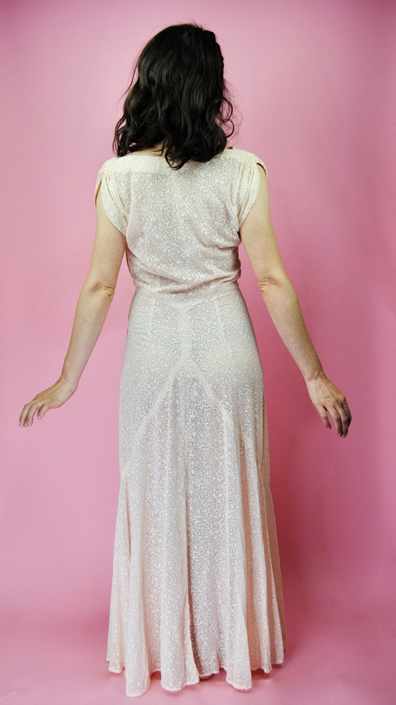 1930s pale Pink Devoré burnout Patterned Lawn Dre… - image 4