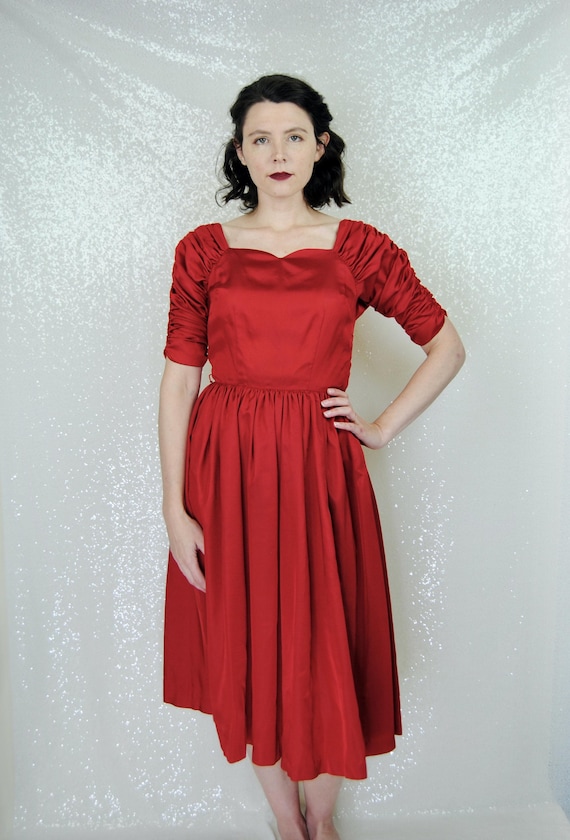 50s holiday dress 1940s 1950s Vintage Red Sweetheart Neckline Gathered Sleeve Cocktail Party fashion 50s christmas dress