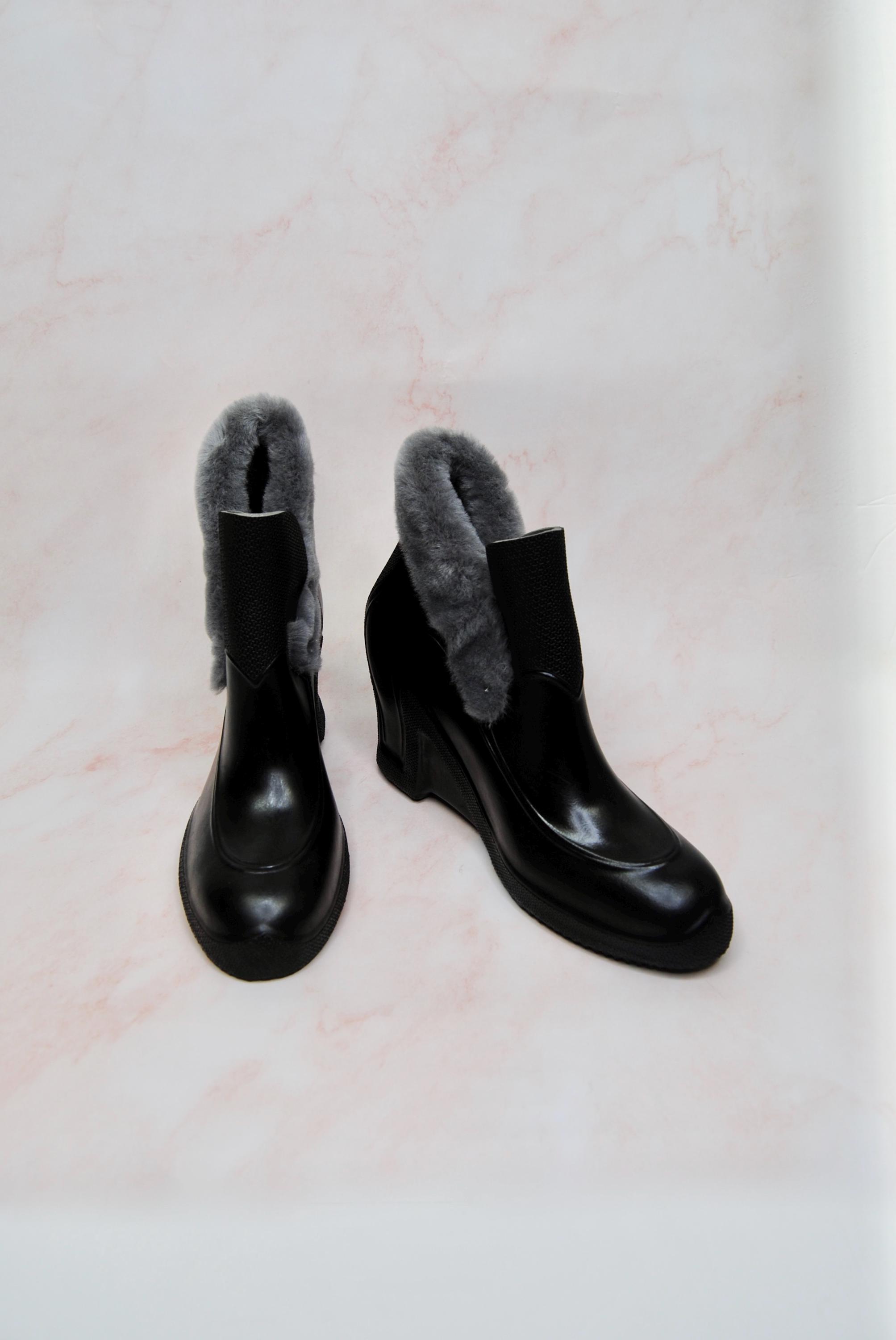 NEW OLD STOCK 1950s 1960s Vintage Black Ball Band Pullover Slip On Galoshes or Winter Boots with Grey Trim- Size 8