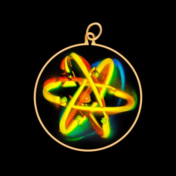 9ct gold personalised holographic pendant discount