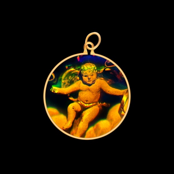 9ct Gold Hologram Pendant - Cherub (Small)