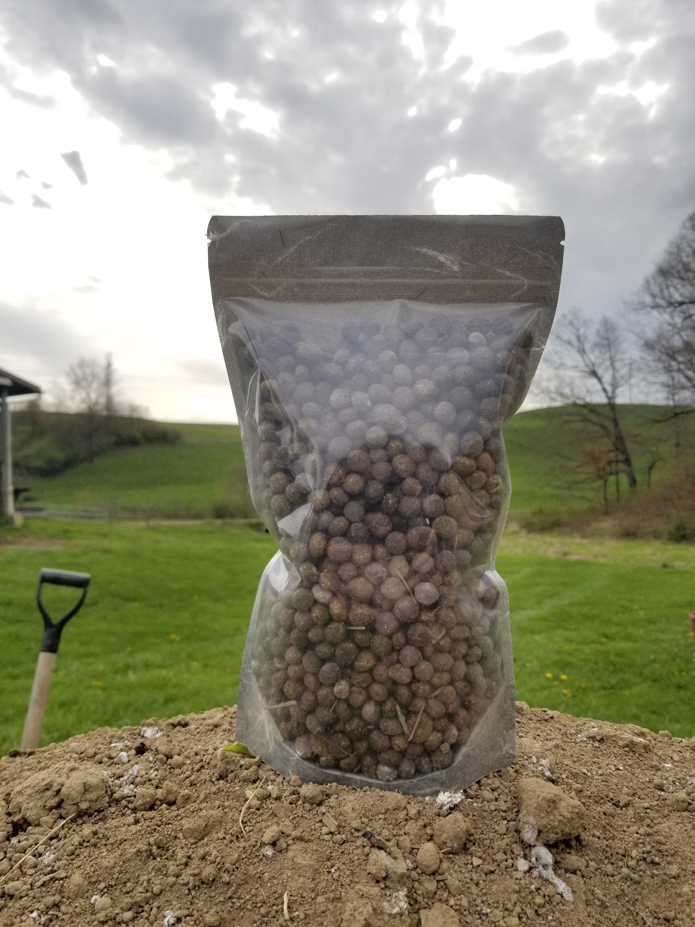 1/2lb Rabbit Manure Ready For Gardens Etsy