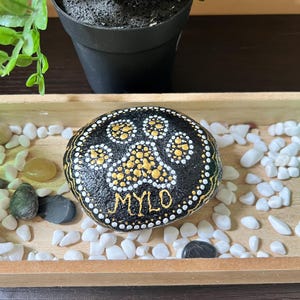 Personalized Dog and Cat Memorial Stones with Paw Print: Waterproof Memorial Garden Gifts For Pet Loss, Dog Loss Sympathy Gift image 10