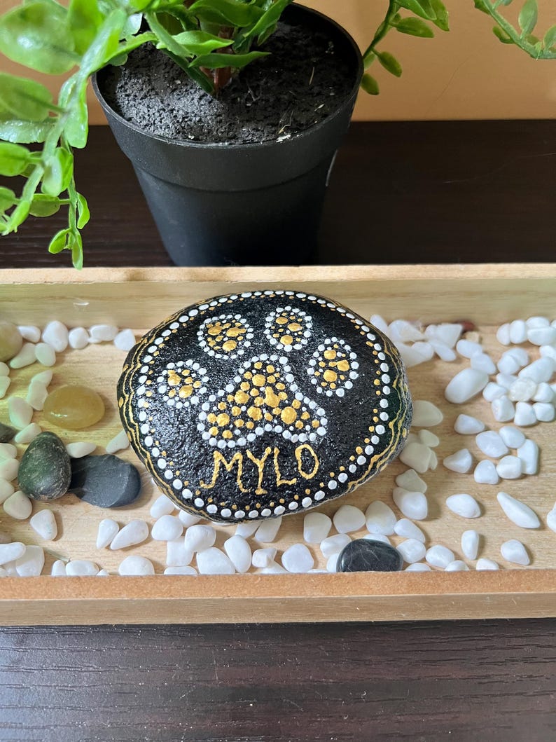 Personalized Dog and Cat Memorial Stones with Paw Print: Waterproof Memorial Garden Gifts For Pet Loss, Dog Loss Sympathy Gift image 10