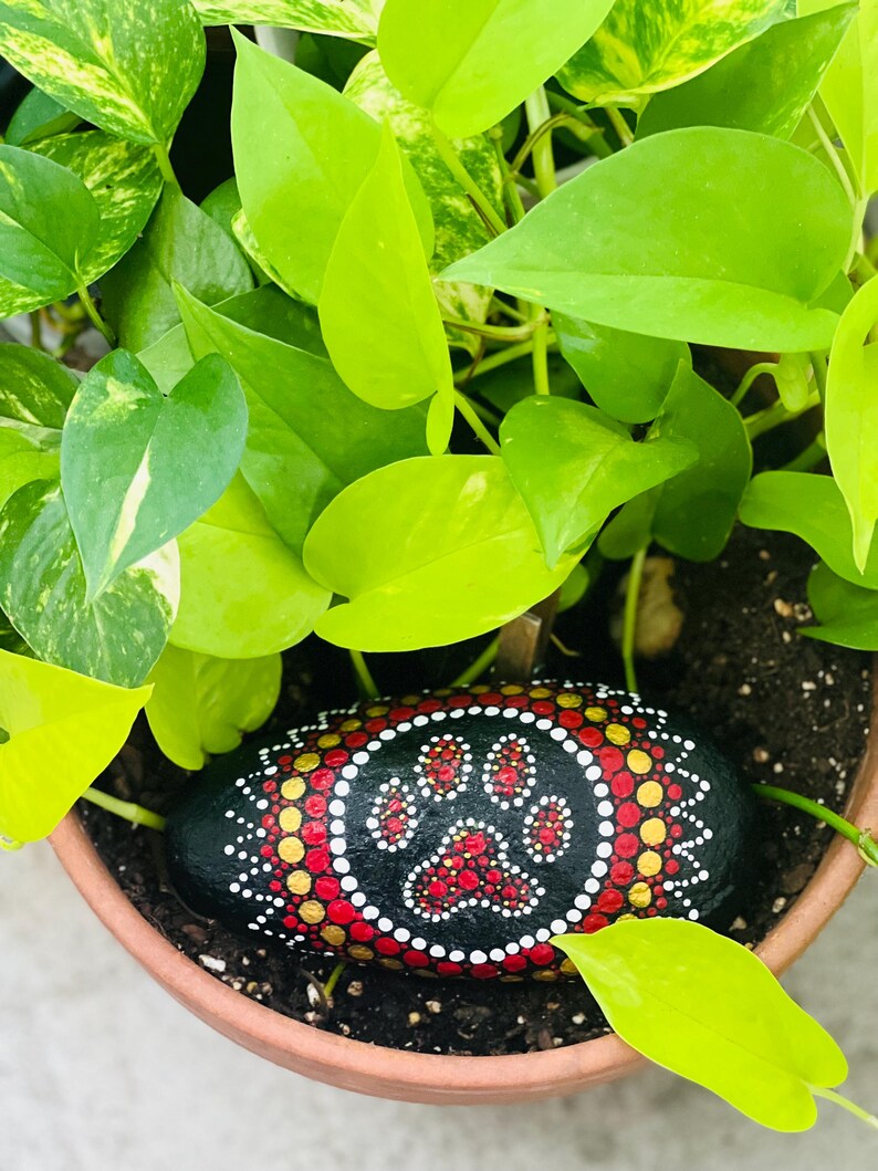 Personalized Dog and Cat Memorial Stones with Paw Print: Waterproof Memorial Garden Gifts For Pet Loss, Dog Loss Sympathy Gift image 13