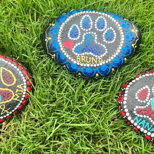 Personalized Dog and Cat Memorial Stones with Paw Print: Waterproof Memorial Garden Gifts For Pet Loss, Dog Loss Sympathy Gift image 9