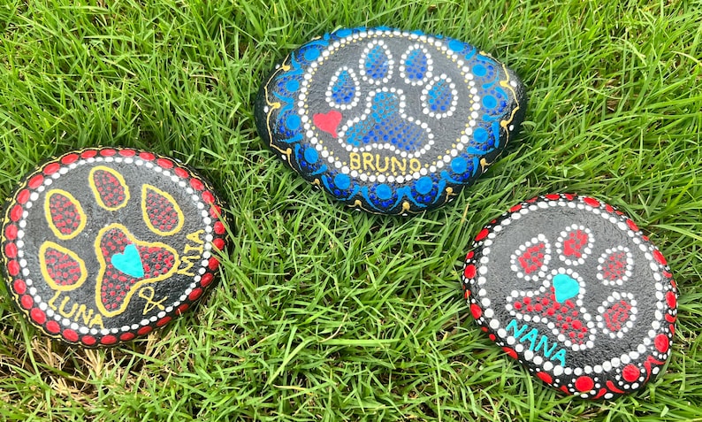 Personalized Dog and Cat Memorial Stones with Paw Print: Waterproof Memorial Garden Gifts For Pet Loss, Dog Loss Sympathy Gift image 9