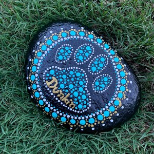 Personalized Dog and Cat Memorial Stones with Paw Print: Waterproof Memorial Garden Gifts For Pet Loss, Dog Loss Sympathy Gift image 4