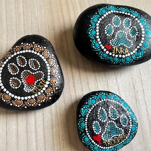 Personalized Dog and Cat Memorial Stones with Paw Print: Waterproof Memorial Garden Gifts For Pet Loss, Dog Loss Sympathy Gift image 1