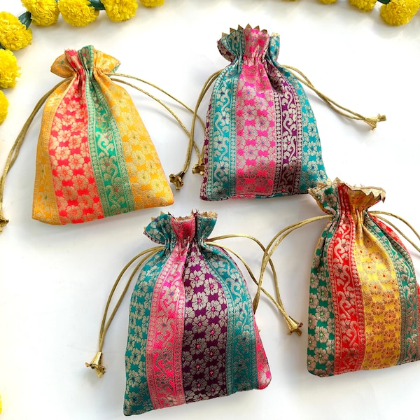 10 PCS Banarasi Brocade Gift Bags, Indian wedding favor package, Handmade Potli Bags Wedding Favor Drawstring Bags, Mehndi Sangeet Favor Bag