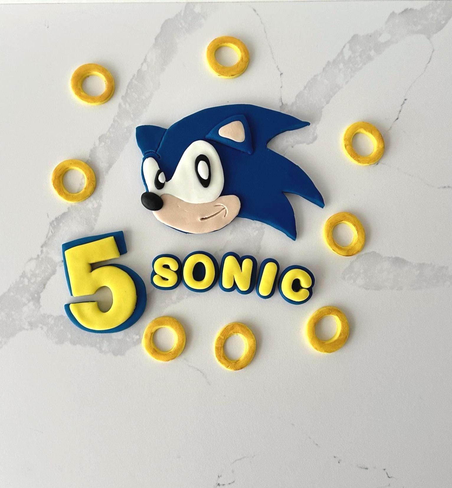 Personalised Sonic Fondant Cake Topper - Edible Fondant with Name and Number -  Sonic the Hedgehon Birthday Party Decoration.