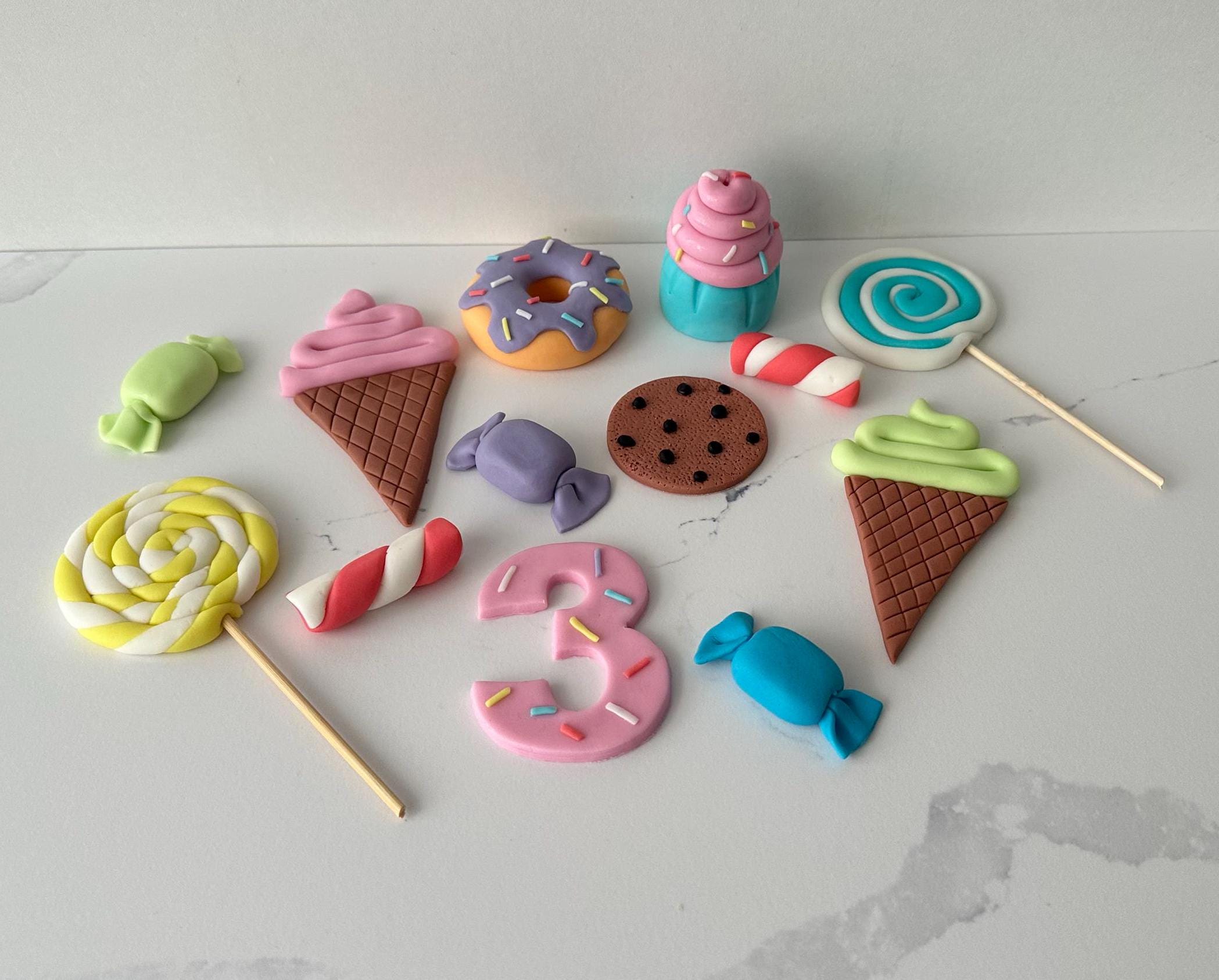 EDIBLE handmade candy/sweetie-themed cake topper personalised.