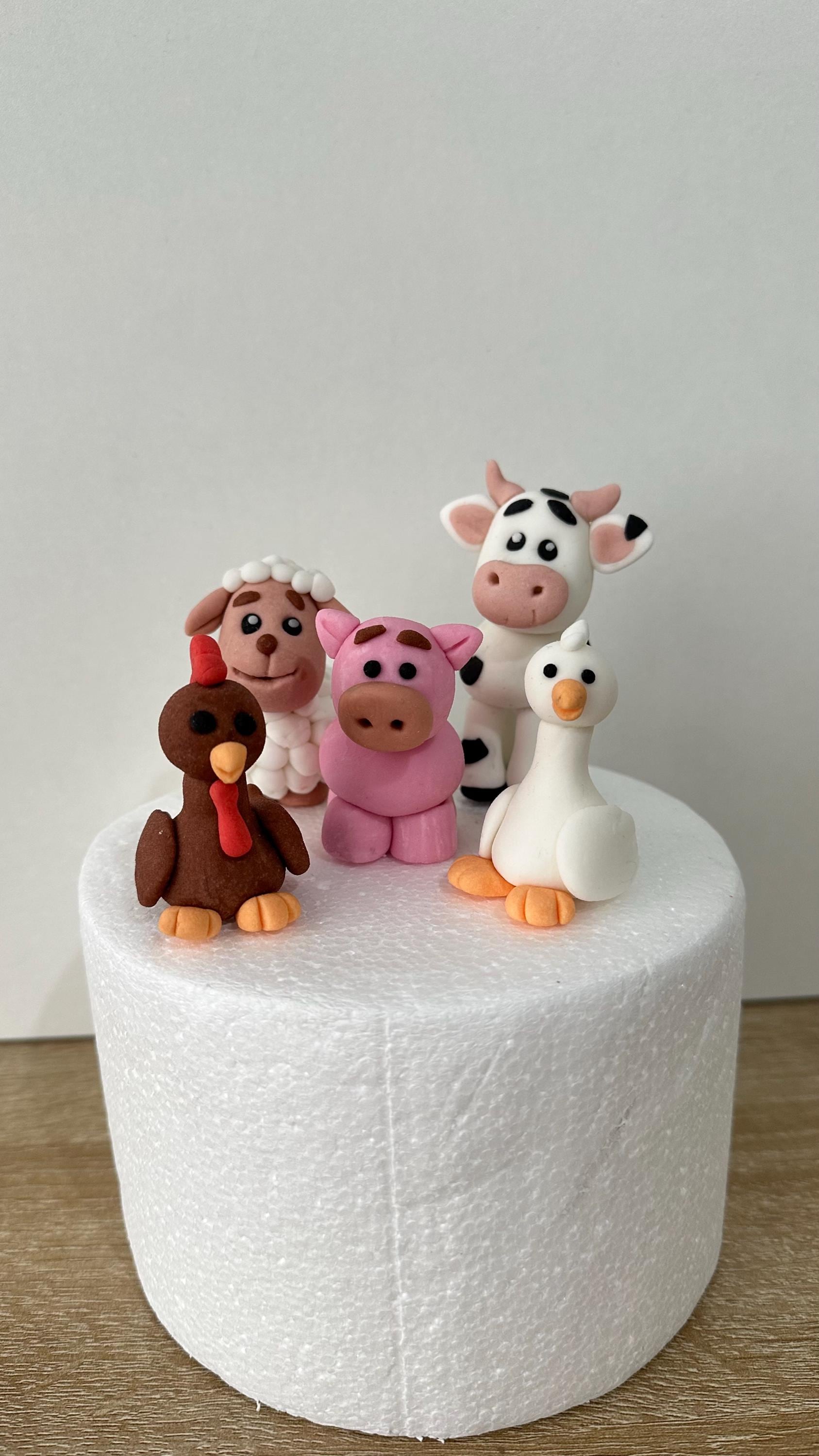 EDIBLE Farm Animals cake toppers, set of 5.