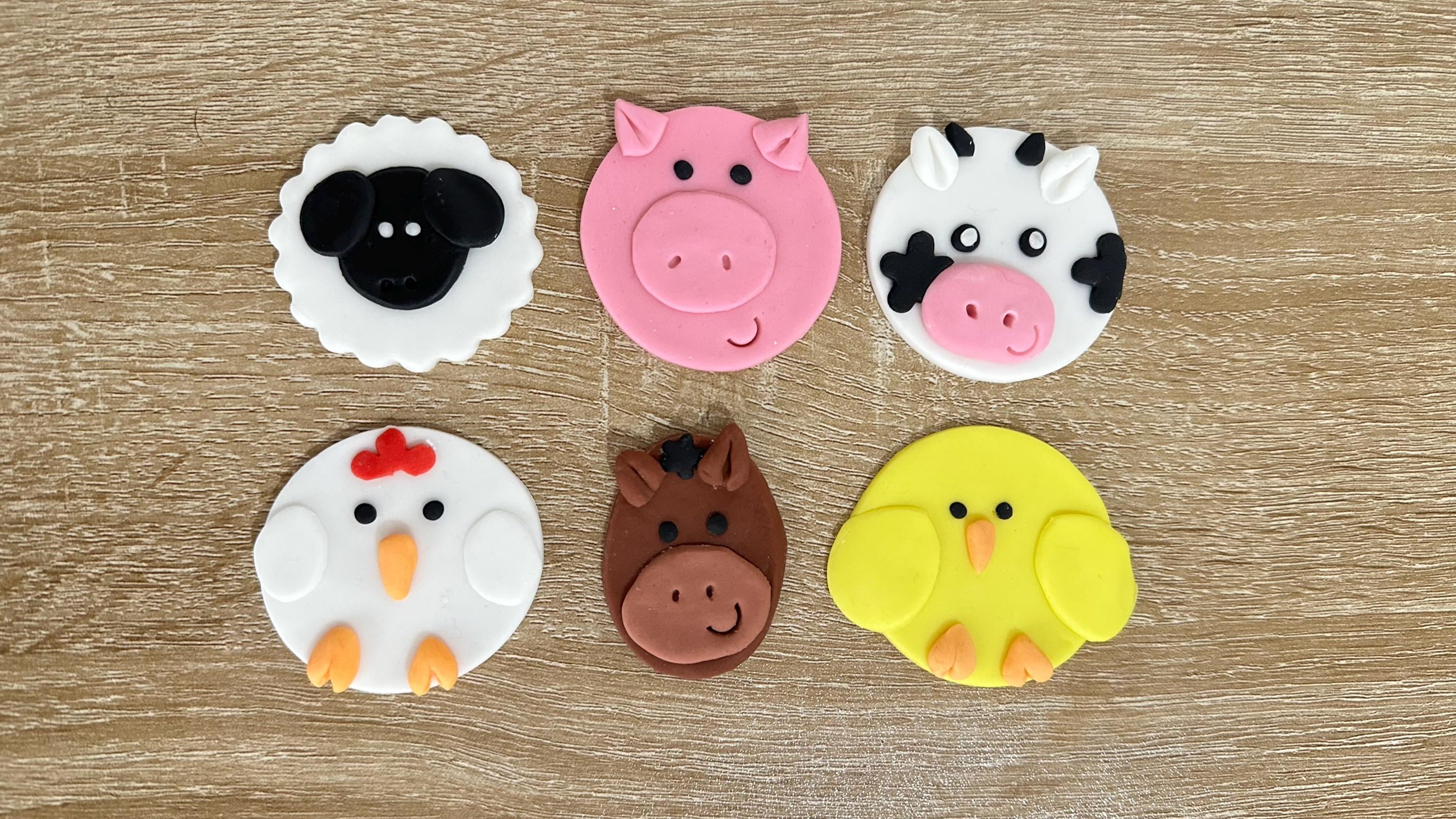 EDIBLE Farm Animals cupcake toppers set of 6.