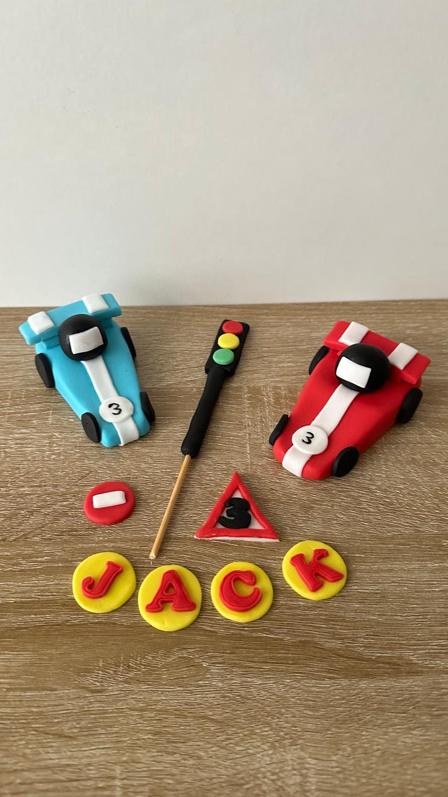 EDIBLE handmade Racing cars cake topper set.