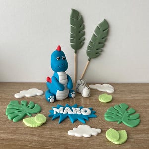 EDIBLE handmade Dinosaur fondant cake topper set.
