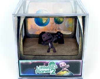 LittleBigPlanet 2 - The Pod - 3D Video Game Cube Diorama