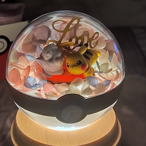 Pikachu sleepy Vulpix Alola terrarium de pokeball de fleurs préservées avec support de lumière LED USB Anniversaire Cadeau de la Saint-Valentin image 1