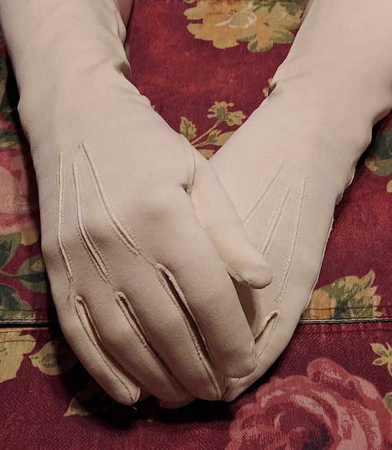 1950s Ladies gloves Vintage cotton gloves - image 7