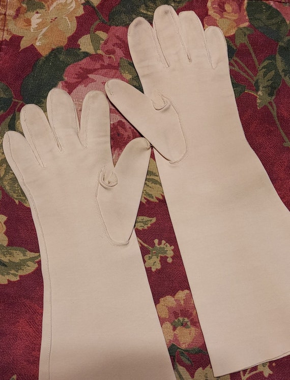 1950s Ladies gloves Vintage cotton gloves - image 6