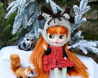 Crochet reindeer beanie made for Blythe dolls