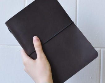 Monogrammed leather journal, Leather journal with initials, Personalized leather diary, Handcrafted leather journal, Leather writing journal