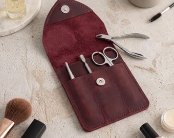 Custom leather manicure case, Personalized manicure kit women, Manicure set organizer, Travel manicure case, Manicure scissors case