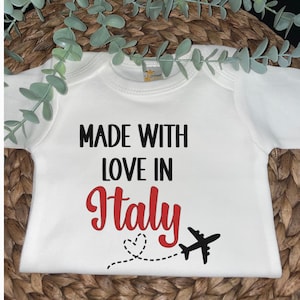 Made with Love in Italy Baby Onesie® – Airplane Design – Italian Baby Gift – Unisex Newborn Outfit – Baby Shower Bodysuit