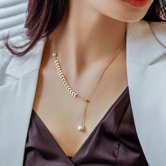 Y shaped pearl necklace deals