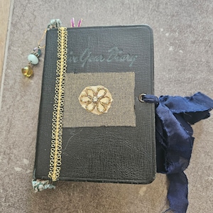 Junk Journal Vintage Diary