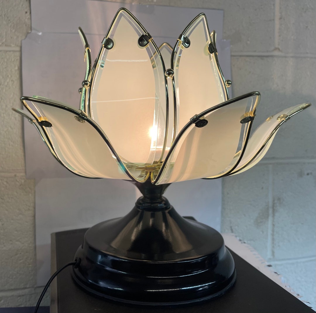 2 PCS Lotus Flower Good Luck Fong Shui Table Touch Lamp With White