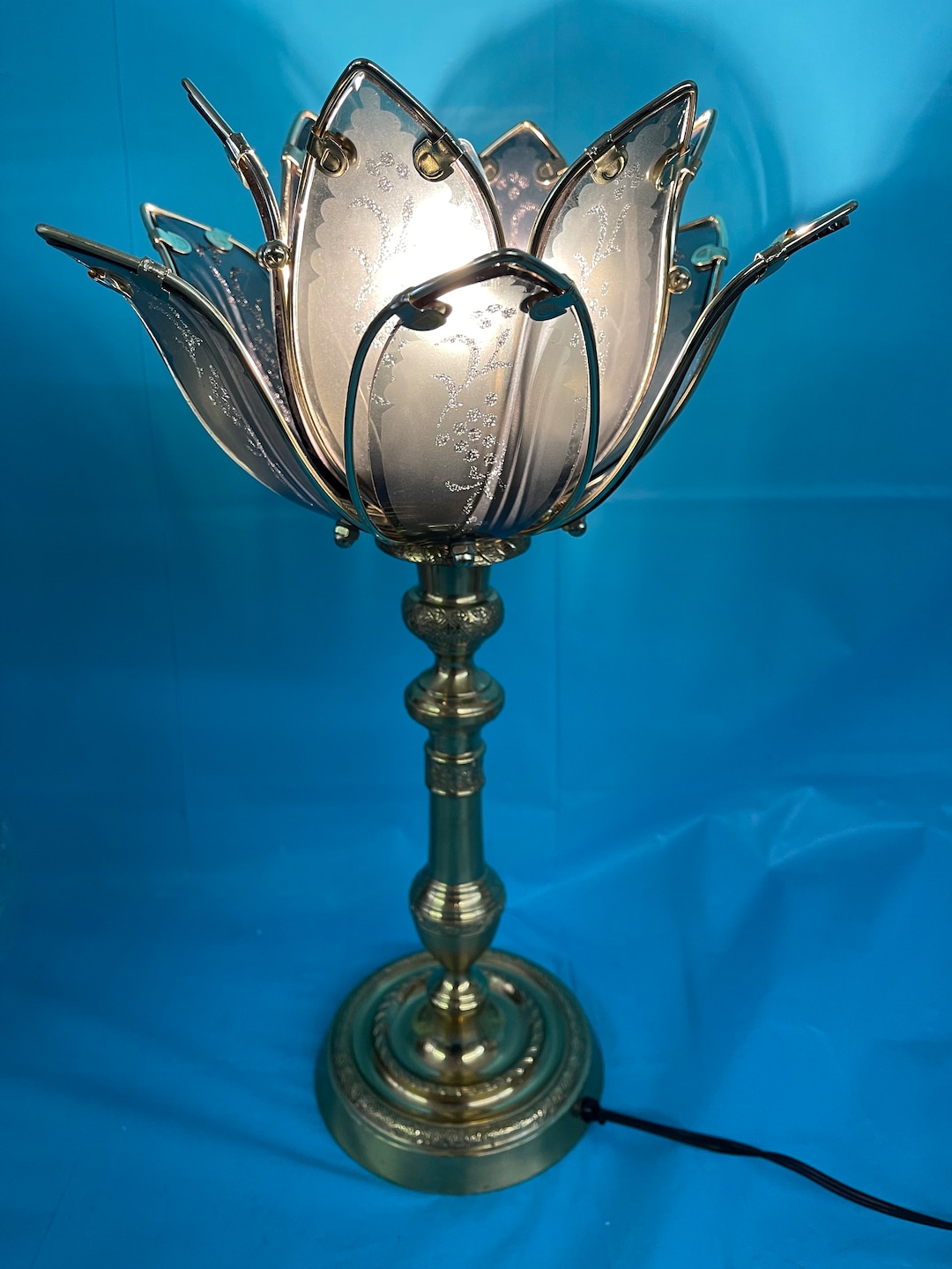 Lotus Flower Good Luck Fong Shui Table Lamp With Smoke Glasses, Heavy