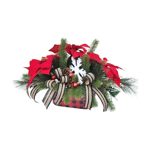 Red Poinsettia Christmas Table Centerpiece: Holiday Arrangement