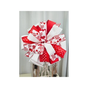 Valentine&#39;s Day Bow, Bow With Hearts, Farmhouse Bow, Lantern Topper, Valentine Bow for Lantern, Valentine Bow for Wreath