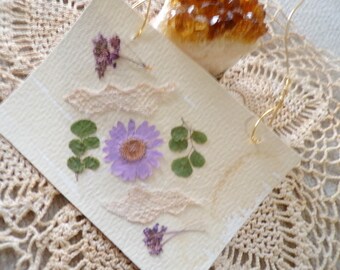 Mandala pressed flower keepsake. Pressed floral ornament. Garden lover gift. Stocking stuffer.