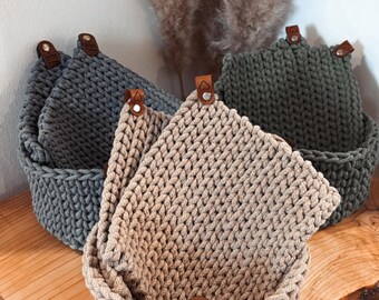 Stylish crocheted baskets with matching potholders